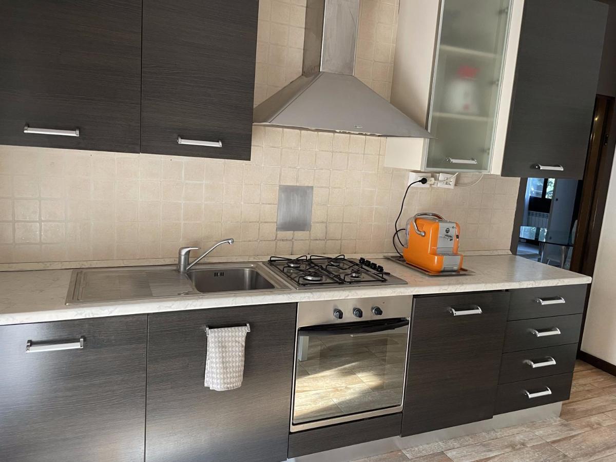120 Mq Vicino A Banca Mediolanum E Ospedale Humanitas Apartment Базильо Екстериор снимка
